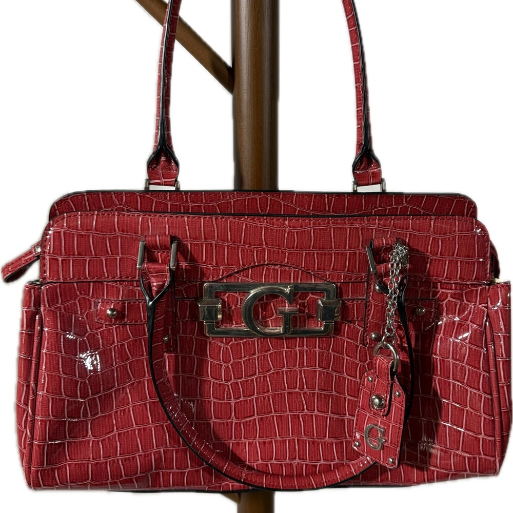 Vintage GUESS pink faux crocodile purse!